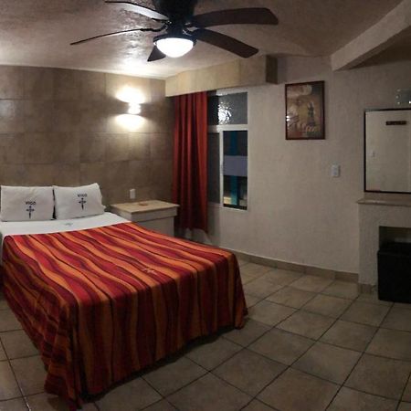 Hotel Vigo Γκουανταλαχάρα Εξωτερικό φωτογραφία