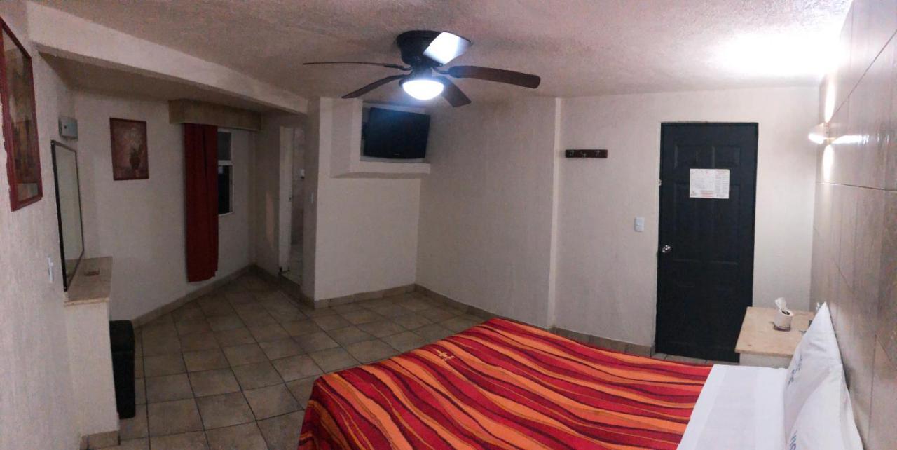 Hotel Vigo Γκουανταλαχάρα Εξωτερικό φωτογραφία