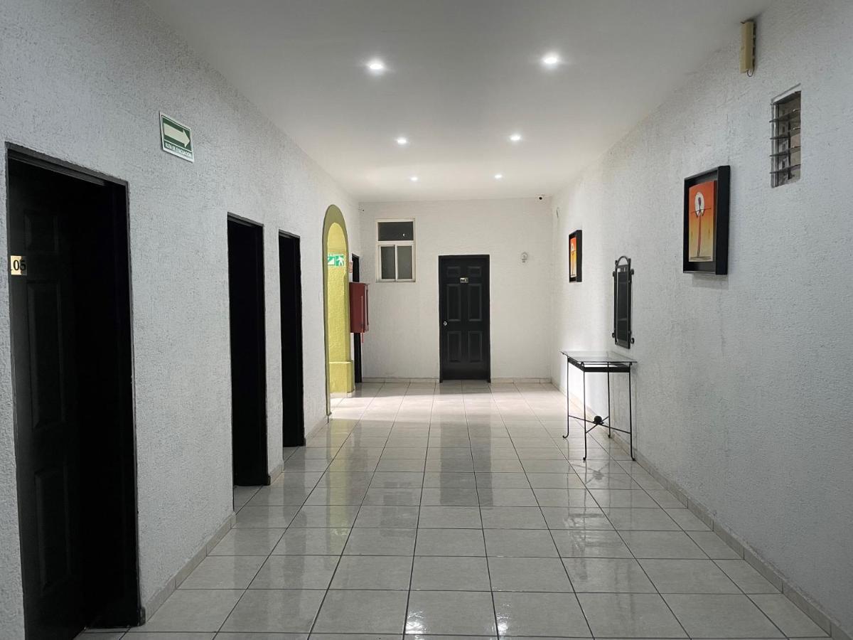 Hotel Vigo Γκουανταλαχάρα Εξωτερικό φωτογραφία